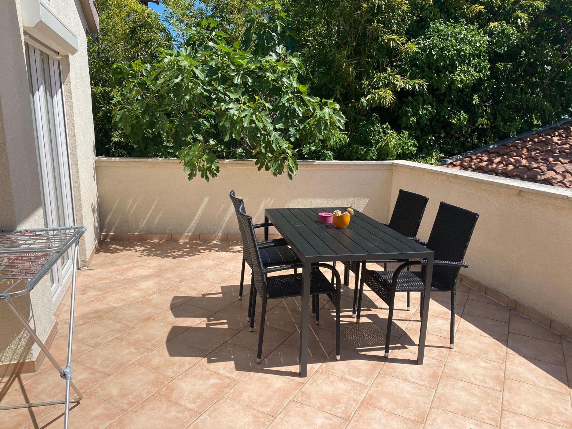 PUY Apartments Tena With Private Parking מראה חיצוני תמונה
