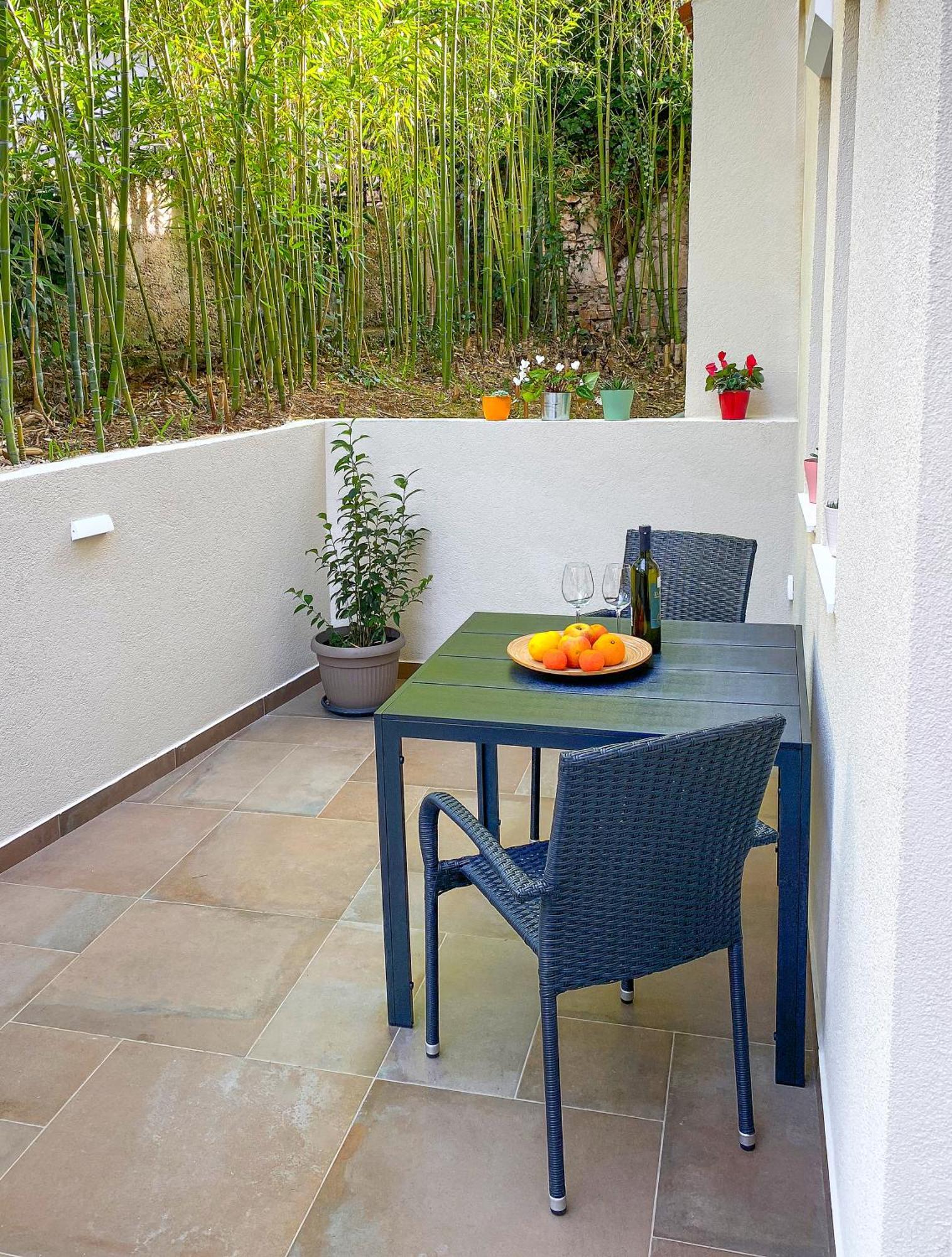 PUY Apartments Tena With Private Parking מראה חיצוני תמונה