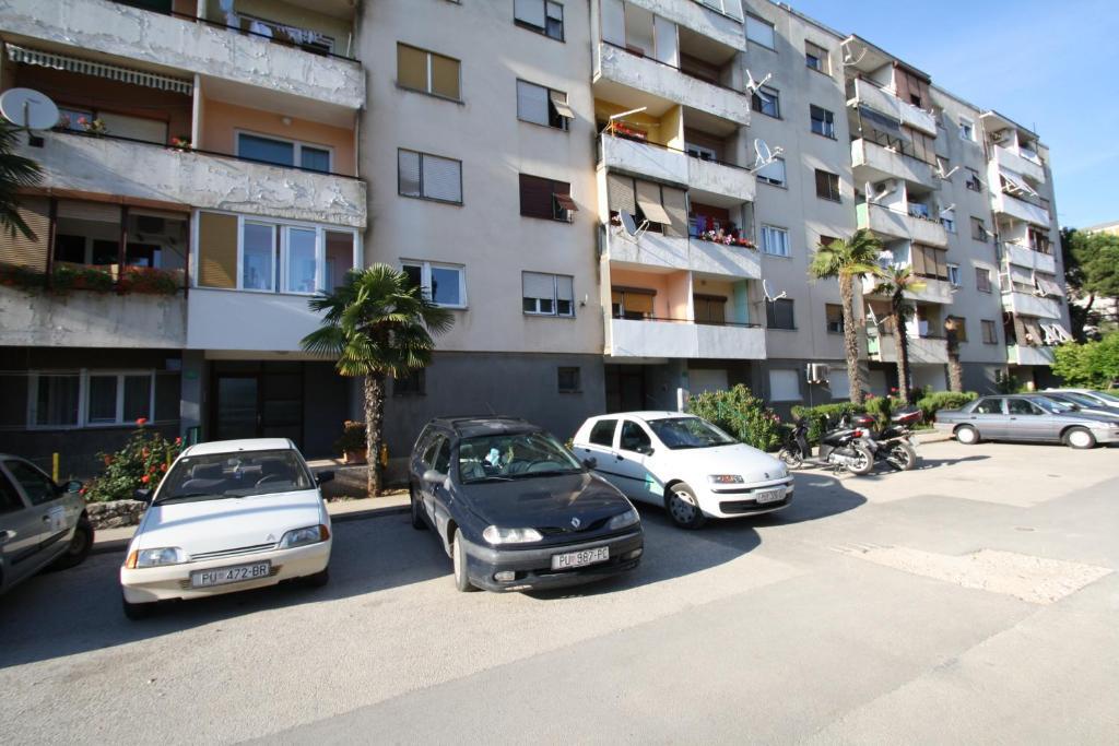 PUY Apartments Tena With Private Parking חדר תמונה