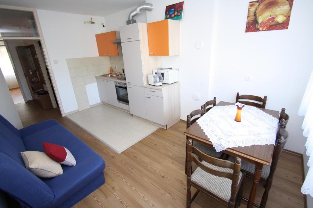PUY Apartments Tena With Private Parking חדר תמונה