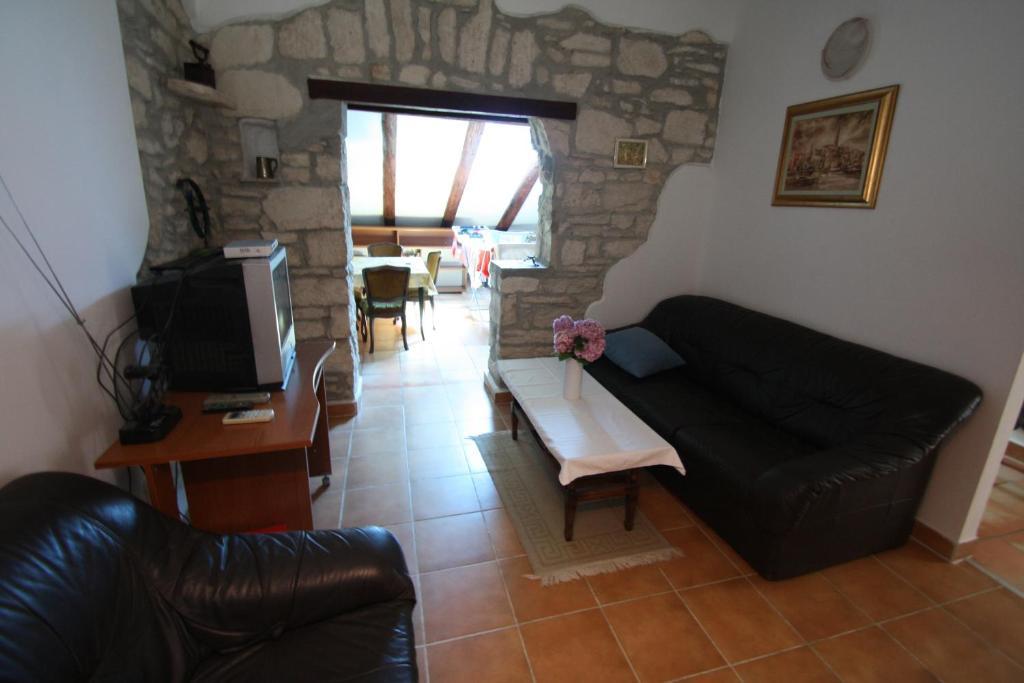 PUY Apartments Tena With Private Parking חדר תמונה